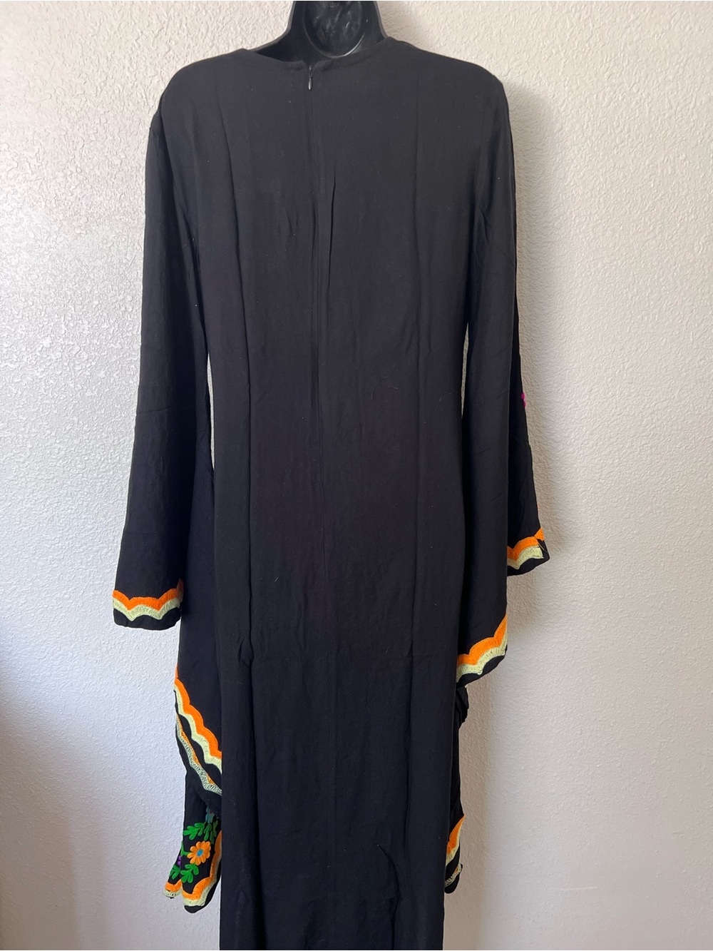 Embroidered Black Maxi Dress with Multicolor Floral & Peacock sz Sm - Picture 6 of 9